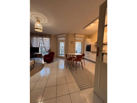 A louer appartement 1 050 &euro;  Marseille