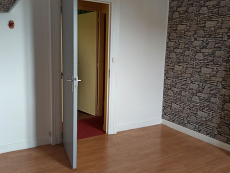 Maison 550 &euro;  Réf. S610020 Segre en Anjou Bleu