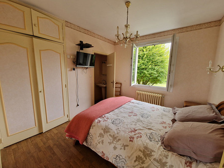 A vendre maison Saint Poix 53540; 142 000 €