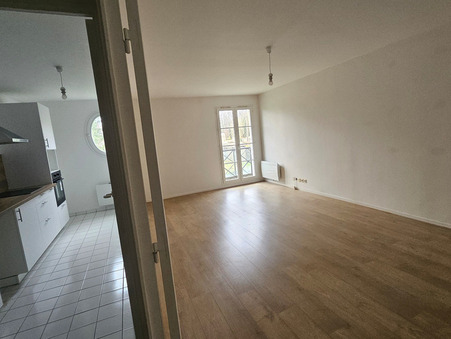 A louer appartement 990 €  Avon