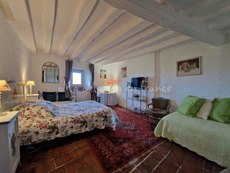 Chateau 640 000 &euro; Réf. 1530 Moulins