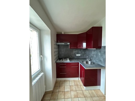 Location appartement Saintes 17100; 440 &euro; 