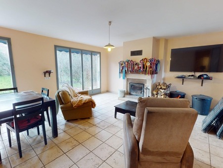 A vendre maison Saint Pierre Lès Nemours 77140; 175 000 &euro; 