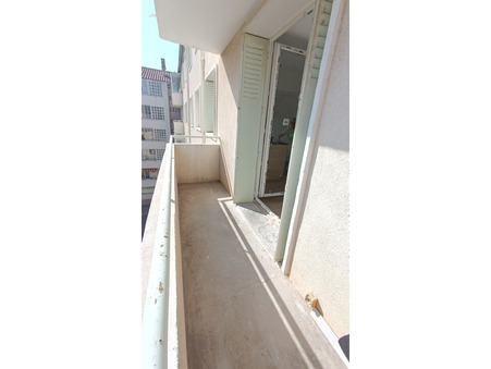 Appartement 925 &euro;  sur Marseille (13009) - Réf. 13PUG