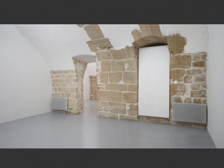 A louer commercial space &euro; 1 800  Paris 3eme Arrondissement