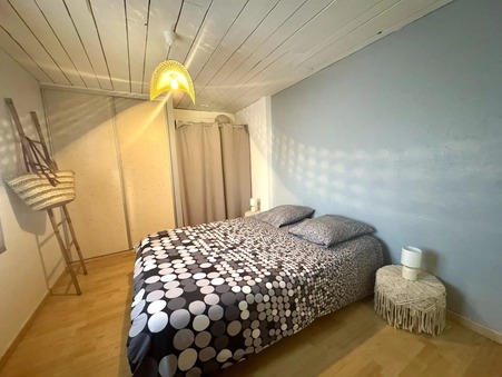 Vente maison 438 000 &euro;  Matemale