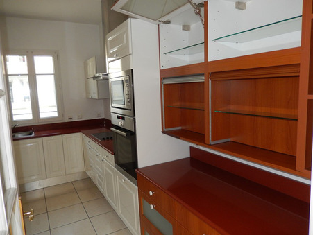 A louer maison 2 629 &euro;  Bordeaux
