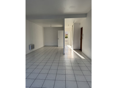 A louer appartement 843 &euro;  Marseille