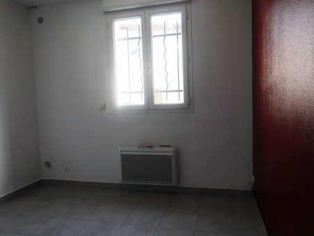 A louer appartement 740 &euro;  Beauchamp