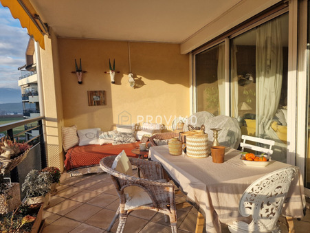 A vendre appartement Saint-Julien-en-Genevois 74160; 728 000 &euro; 
