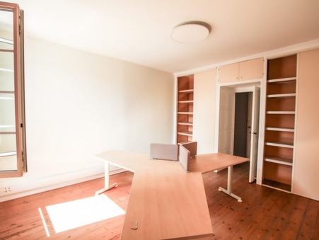 A vendre maison Val de Virvée 33240; 300 000 &euro; 