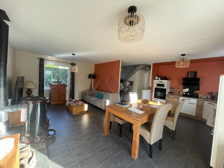 Maison 259 850 &euro; sur Quimper (29000) - Réf. 26444MB