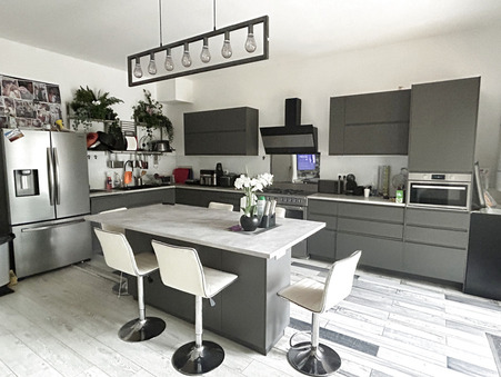 Location maison Pontault-Combault 77340; 1 900 &euro; 