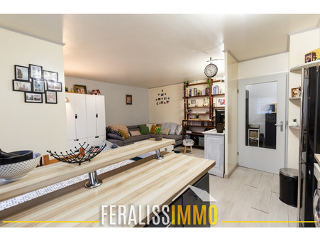 Appartement 159 500 &euro;  Réf. 10009 Jouy-le-Moutier