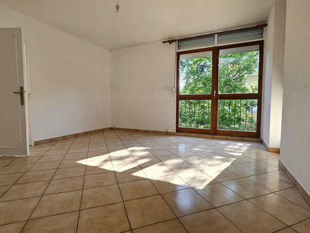 A louer appartement 875 &euro;  Avon