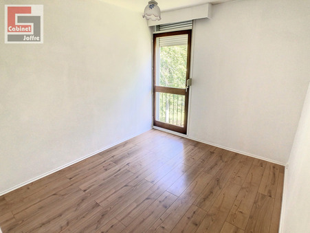 Appartement 875 &euro;  Réf. 3055 Avon