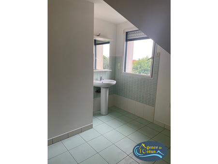 Appartement 555 &euro;  Réf. LAG4629-52 Arzal
