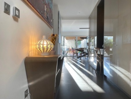 Maison | La Rochelle | 1174000 € | 5 Pièces | 0 Chambre | 150 m²