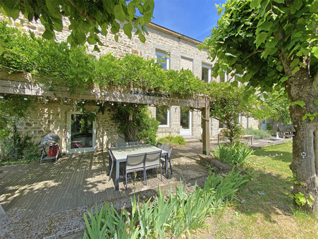 Maison 1 090 000 &euro;  sur Roche la Molière (42230) - Réf. NEOCHAJE2040