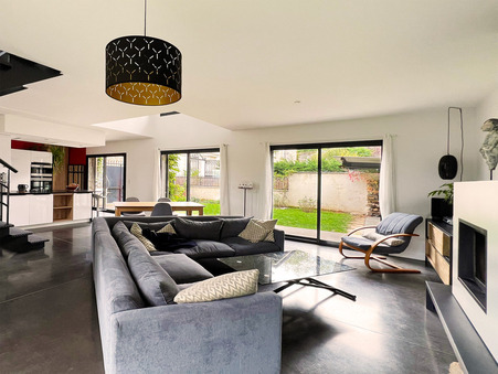 Maison sur Saint Étienne ; 336 000 &euro;  ; A vendre Réf. CHAJE6047