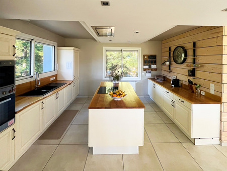 Maison 379 000 &euro;  Réf. CHAJE6086 Planfoy