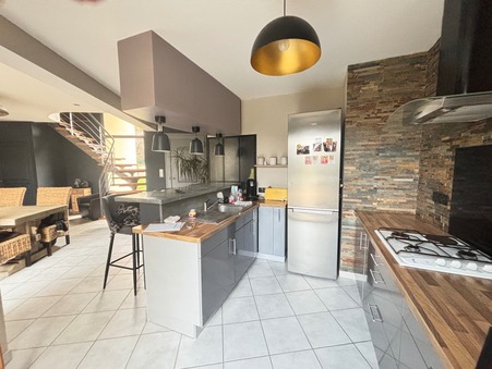 A vendre maison Branges 71500; 296 000 &euro; 