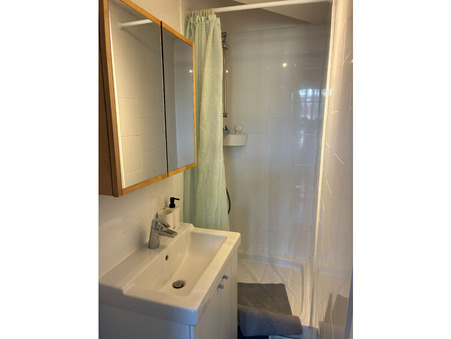 A louer appartement 1 831 &euro;  Paris