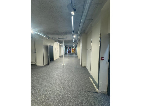 Location local commercial Paris 10eme Arrondissement Réf. JUL33MAG