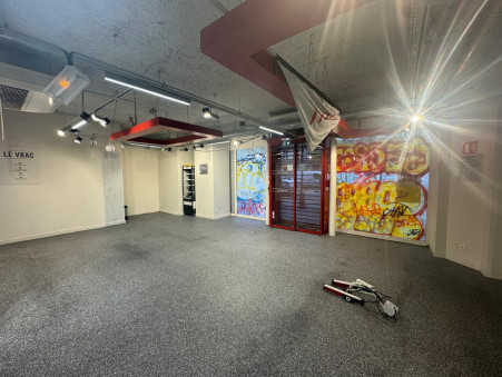 A louer local commercial 10 000 &euro;  Paris 10eme Arrondissement