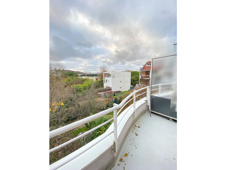 Appartement 1 240 &euro;  Réf. 4723 Issy les Moulineaux