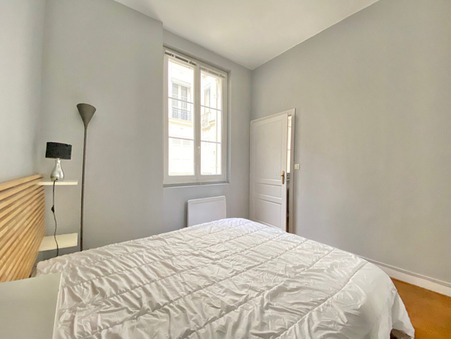 Vente appartement 275 600 &euro;  Paris