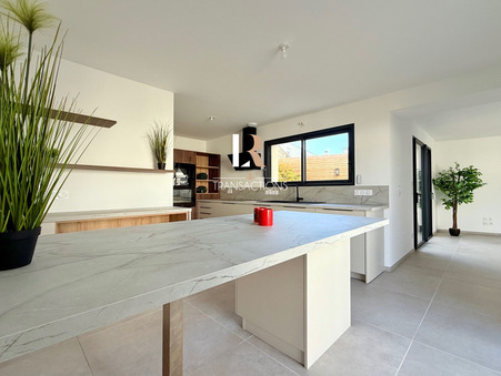 Vente Maison La Rochelle Réf. A10509 - Slide 1