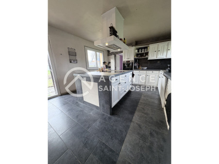 A vendre house Yvetot 76190; &euro; 300 000 