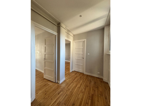 Appartement 930 &euro;  Réf. 15721MLB Brest