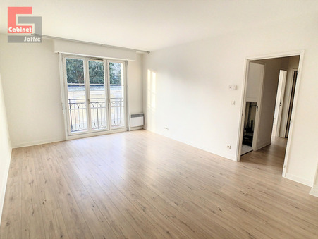Appartement 842 &euro;  Réf. 949 Fontainebleau