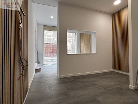 Vente local professionnel 224 700 &euro; Poitiers