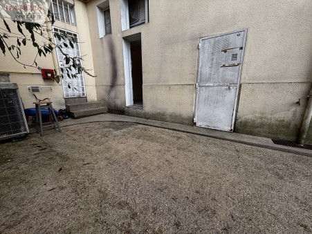 Local professionnel 224 700 &euro; sur Poitiers (86000) - Réf. 1036