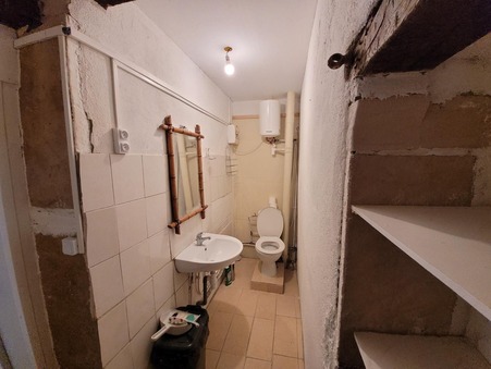 A louer local commercial 330 &euro;  Tournus