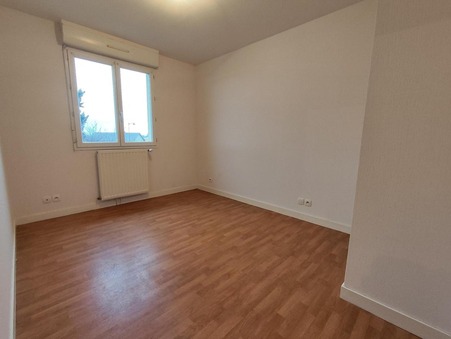 Maison 850 &euro;  Réf. 02521252 Biard