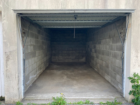 Location parking Rennes 35000; 65 &euro; 