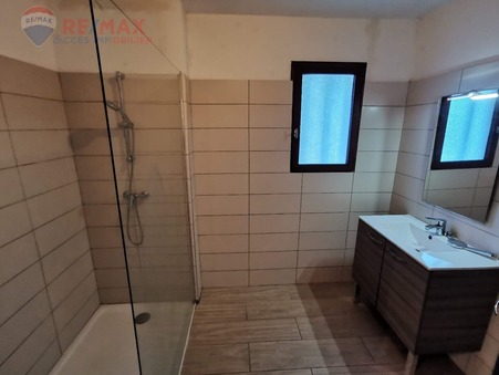 Maison 899 &euro;  Réf. 1101523175-539 Floure