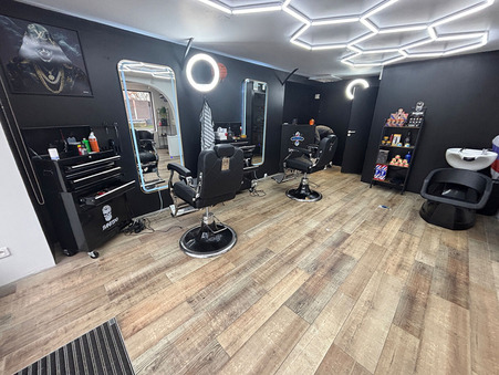 Local commercial 590 &euro;  Réf. 896 Gennes Val de Loire