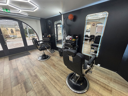 A louer local commercial 590 &euro;  Gennes Val de Loire