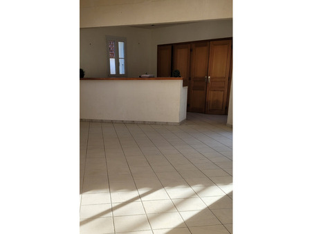 Location maison Le Château-d'Oléron 17480; 1 200 &euro; 