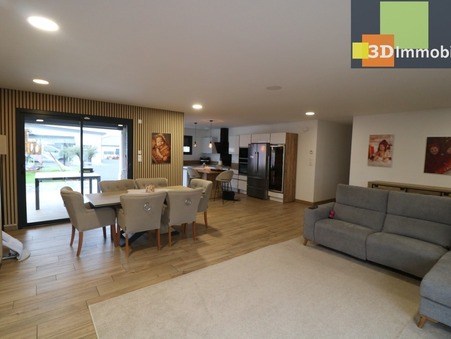 Maison 374 000 &euro;  sur Mouchard (39330) - Réf. MG5392