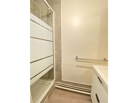 Appartement sur Montrouge ; 900 &euro;  ; Location Réf. 4561
