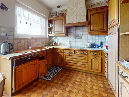 Maison sur Bousse ; 370 000 &euro;  ; A vendre Réf. 371