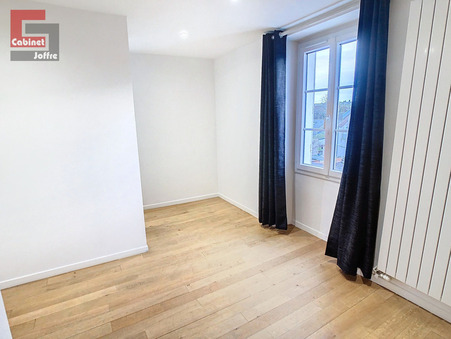 Appartement 1 060 &euro;  Réf. 3108 Fontainebleau