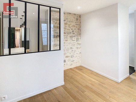 Appartement 1 060 &euro;  Réf. 3108 Fontainebleau