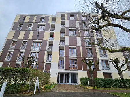 A louer appartement 556 &euro;  Avon